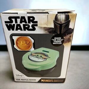 Star Wars Mandalorian Waffle Maker NEW Disney The Child